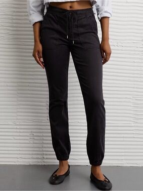 American Eagle next level stretch Black Drawstring Jogger Pants - 2 short